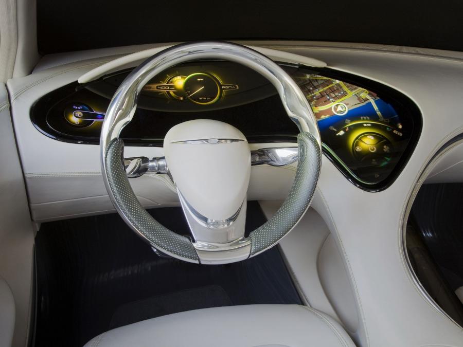 Панель приборов Chrysler 200C EV Concept 2009 года  (фото 14 из 27)